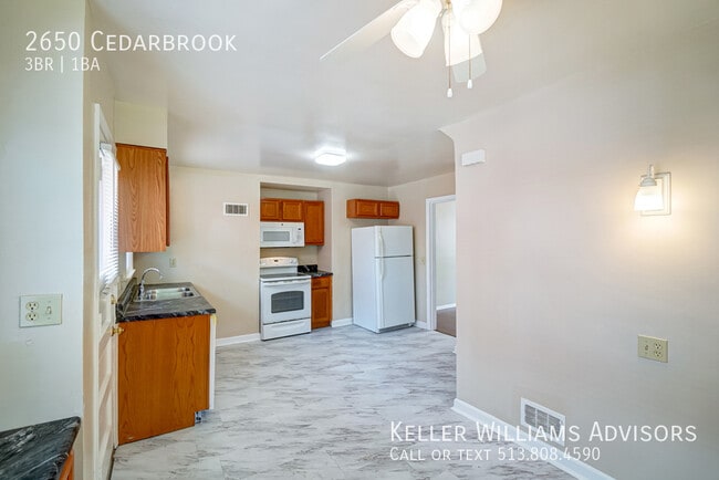 Building Photo - 2650 Cedarbrook-