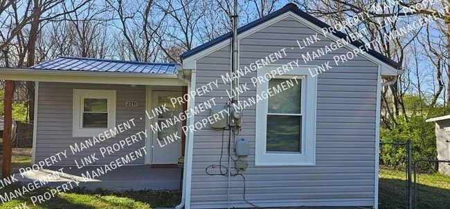 Primary Photo - Completely Remodeled 2 Bedroom with a Huge...