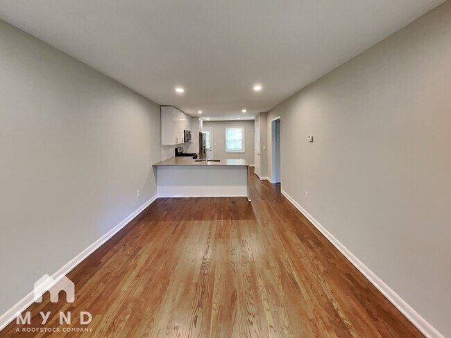 Building Photo - 224 Buchanan Terrace