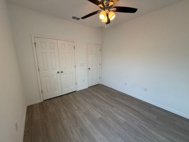 Building Photo - 8191 Mosaic Ln