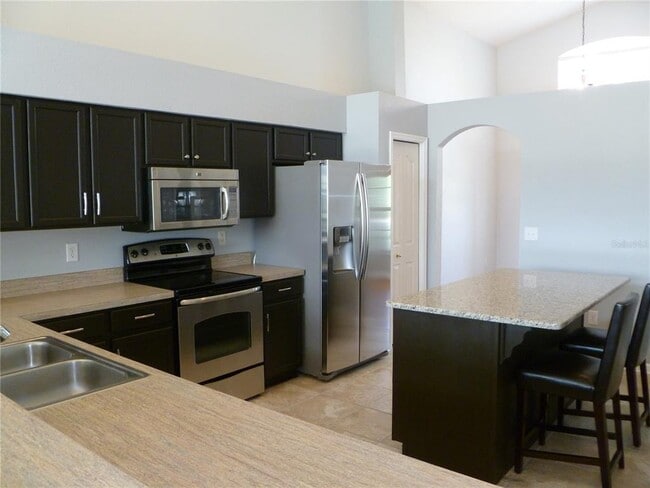 Building Photo - 6936 Cohasset Cir