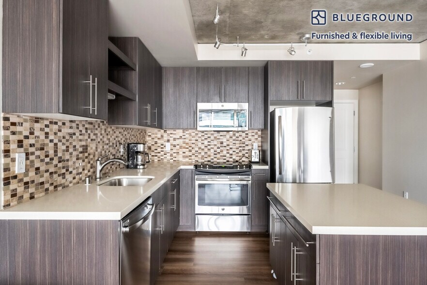 Building Photo - 101 Taylor Ave N