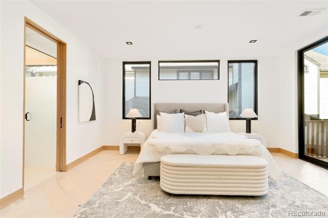 Building Photo - 332 Steele St