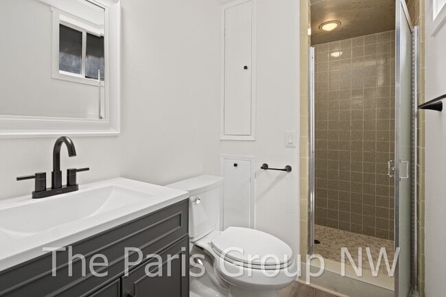 Building Photo - Lovely 2025 Remodeled Shoreline 4BR in Ric...