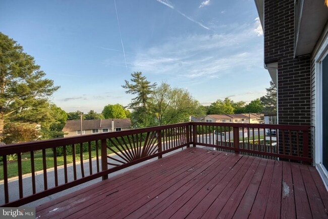 Building Photo - 13003 Trailside Way