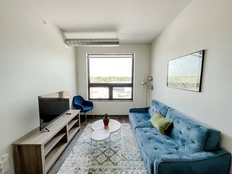 Primary Photo - 1261 8th St