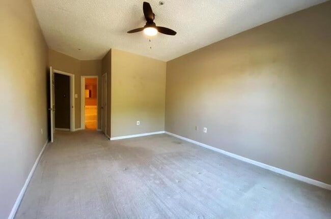 Building Photo - 273 S Pickett St