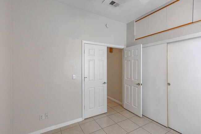 Building Photo - Single Story 3 Bedroom Summerlin Home