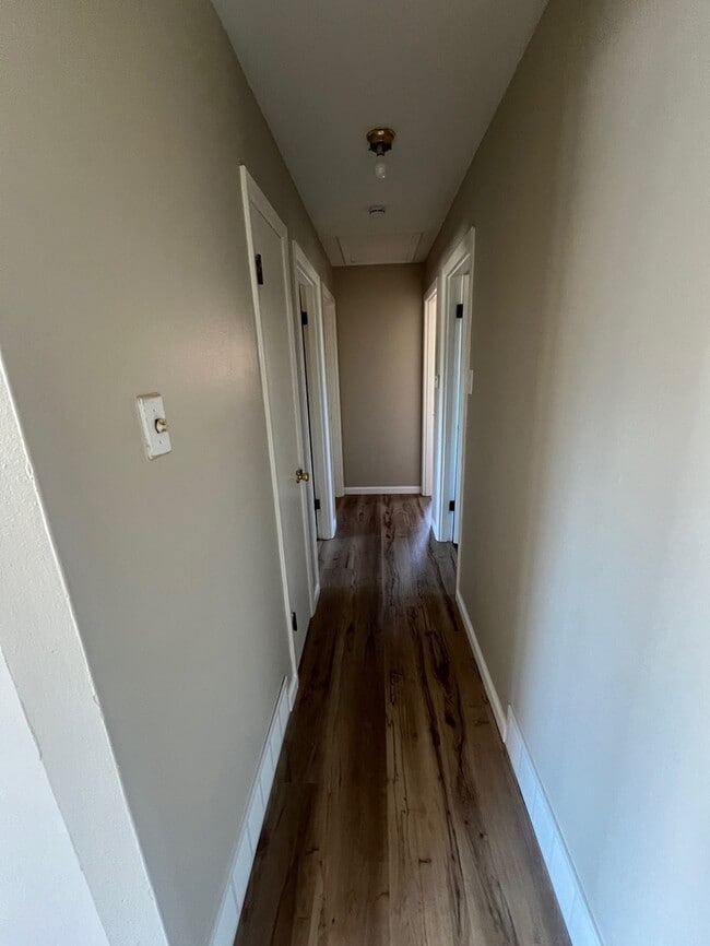 Building Photo - 11117 Florence Ave