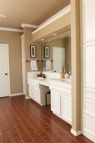 Building Photo - 8105 Pecan Ridge Dr