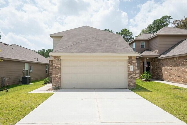 Primary Photo - 405 N Meadows Dr
