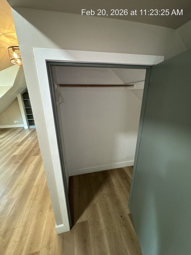 Building Photo - Dinuba Home Coming Soon!