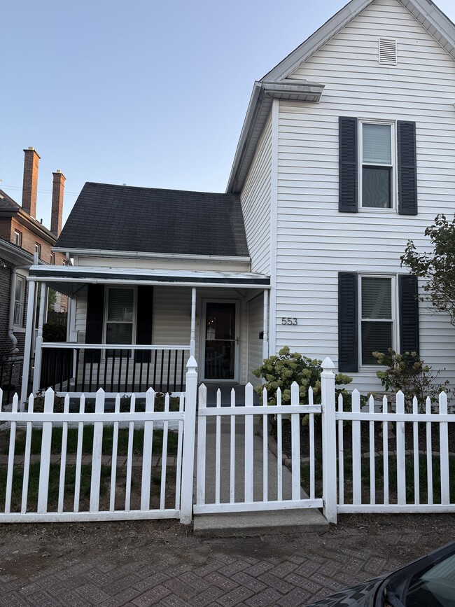 Building Photo - 553 Elsmere St