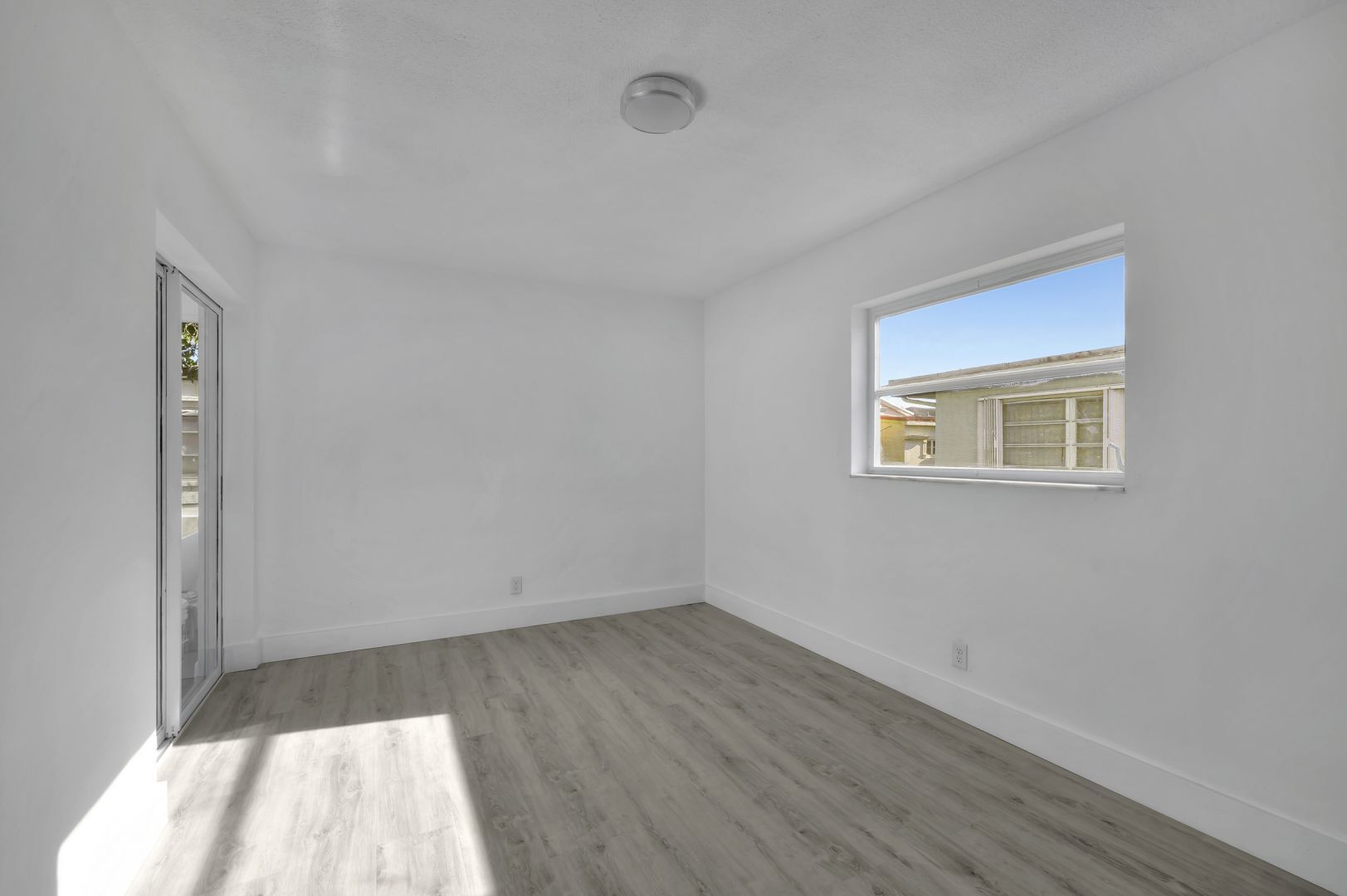 Building Photo - 4964 NW 48th Way