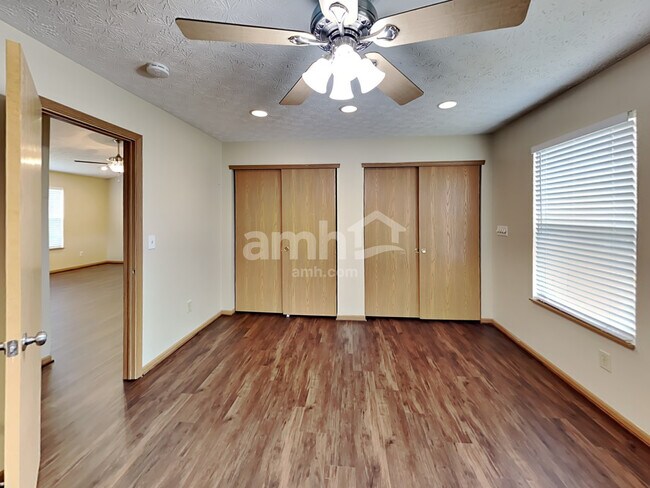 Building Photo - 1350 Randan Drive