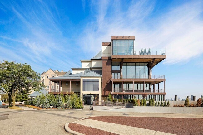 Building Photo - 102 Shearwater Ct E