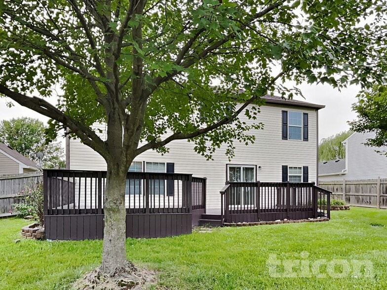 Building Photo - 1963 Central Park Blvd W