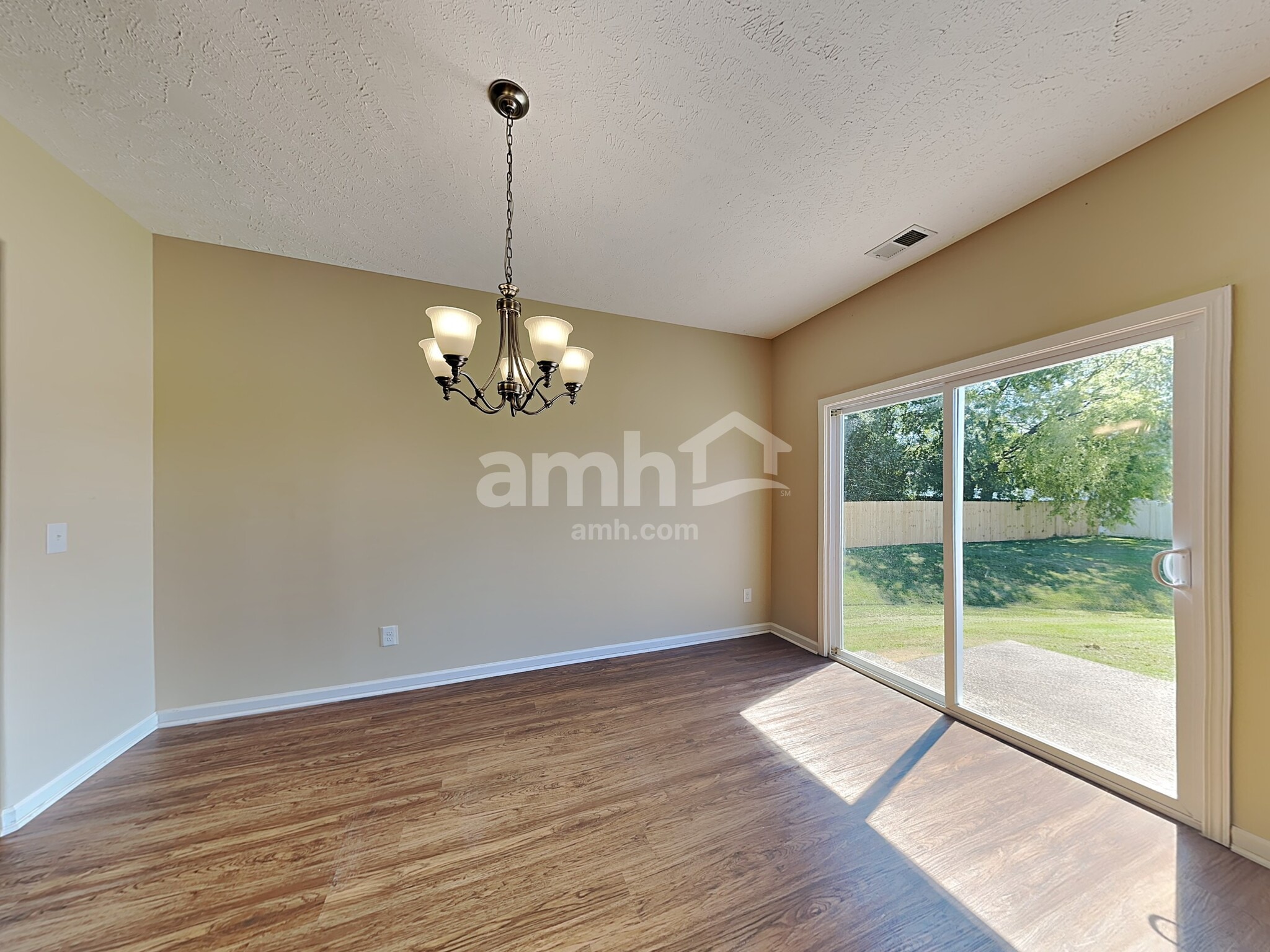 Building Photo - 1287 Wentworth Dr