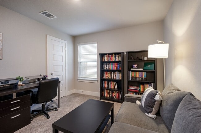 Building Photo - 5609 Jewel Curv