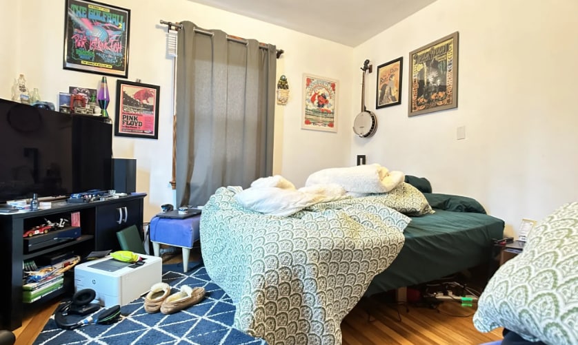 Building Photo - 27 South Crescent Circuit