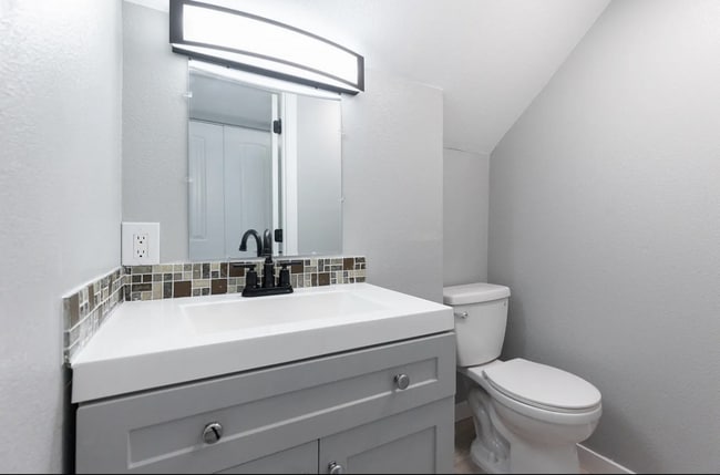 Building Photo - Fully Updated 3 Bedroom 1.5 Bath in Richland