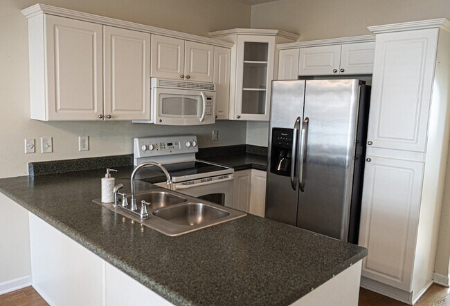 Building Photo - 614 Spence Enclave Way