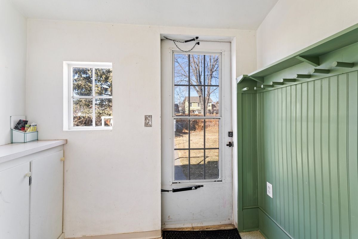 Building Photo - 416 E Espanola St