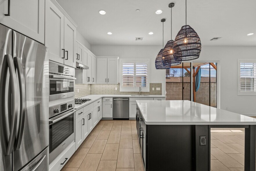Building Photo - 3200 N 39th St