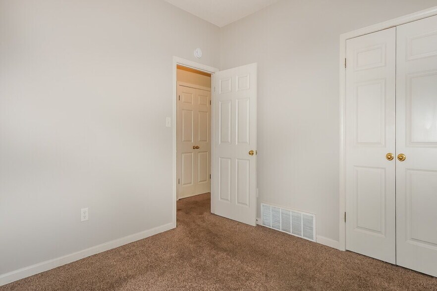 Building Photo - 7436 Grey Heather Way