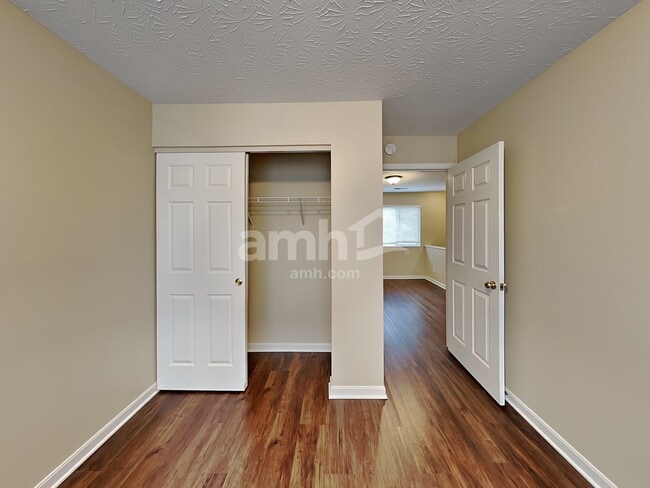 Building Photo - 3162 Bridlerun Dr