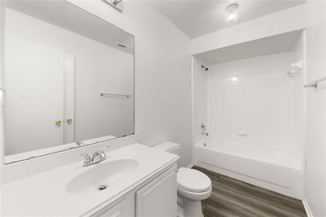 Building Photo - 3709 Martha Ln