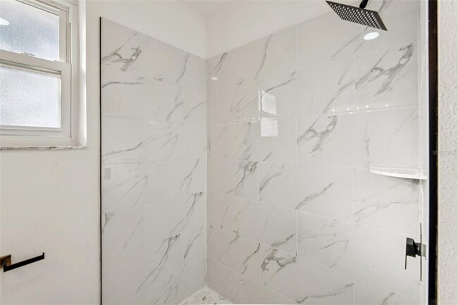 Building Photo - 410 Virginia Ave