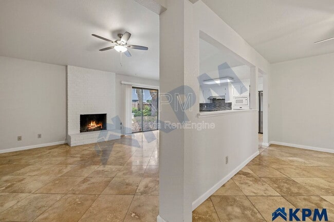 Building Photo - 9146 Blue Fox Way