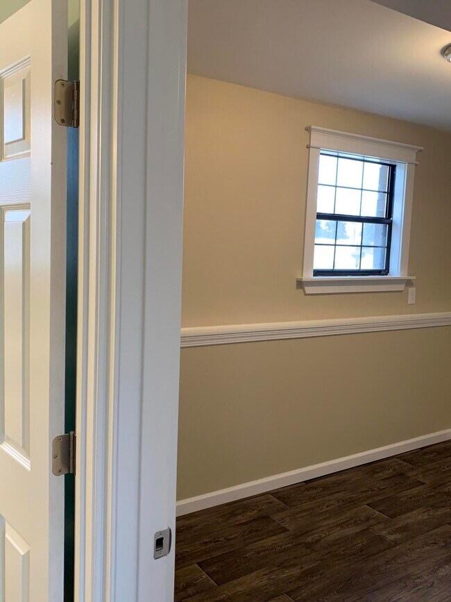 Building Photo - 41427 Larimore Ln