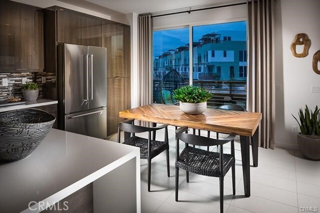 Building Photo - 1654 Pomona Ave