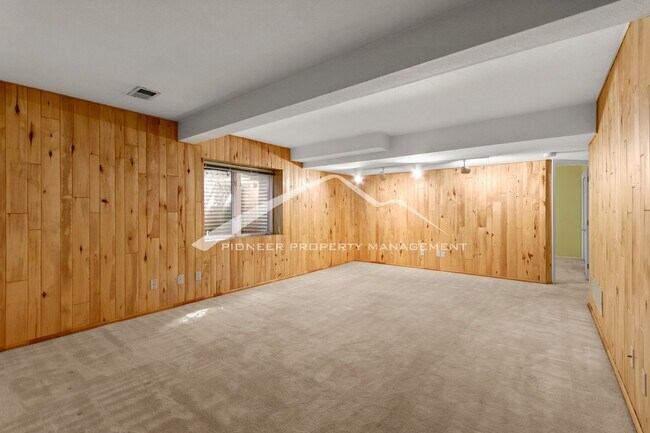 Building Photo - Townhome West Of Cherry Creek Reservoir With 2 Car Garage!