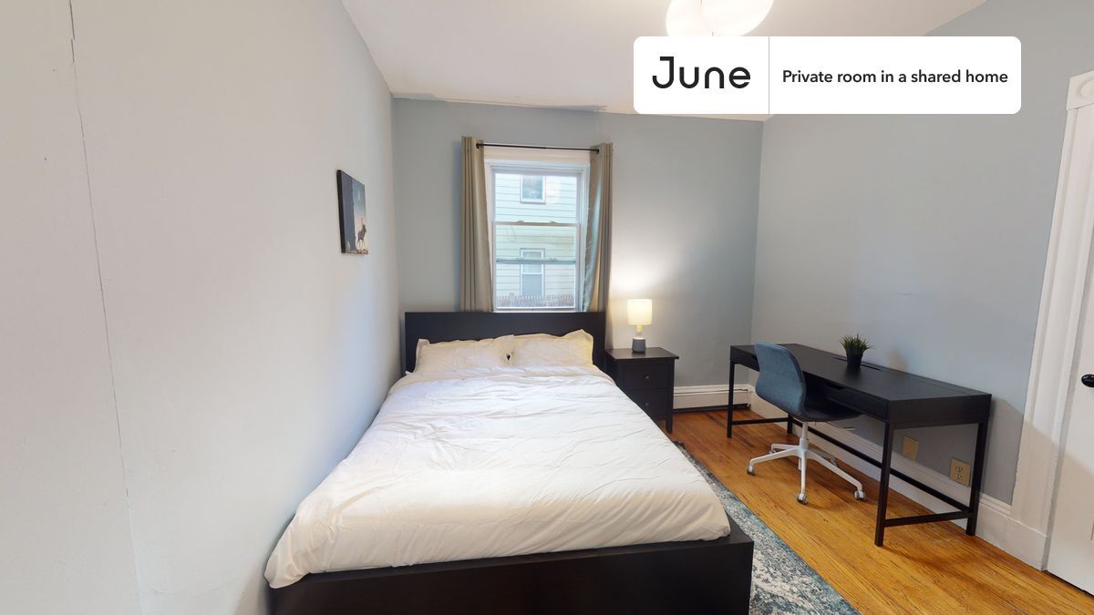 Building Photo - Room in Shared 4 bed/2 bath home in Allston