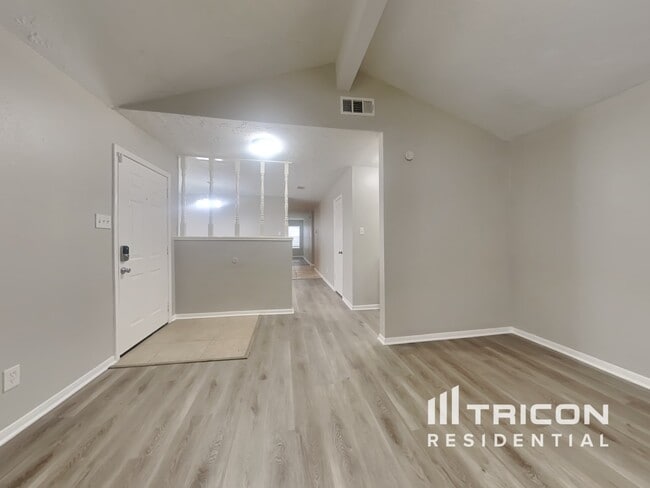 Building Photo - 23238 Briarcreek Blvd