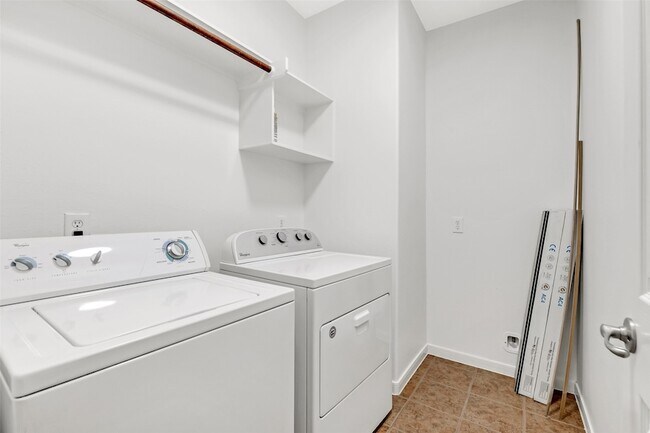 Building Photo - 19227 Countryhills Ct