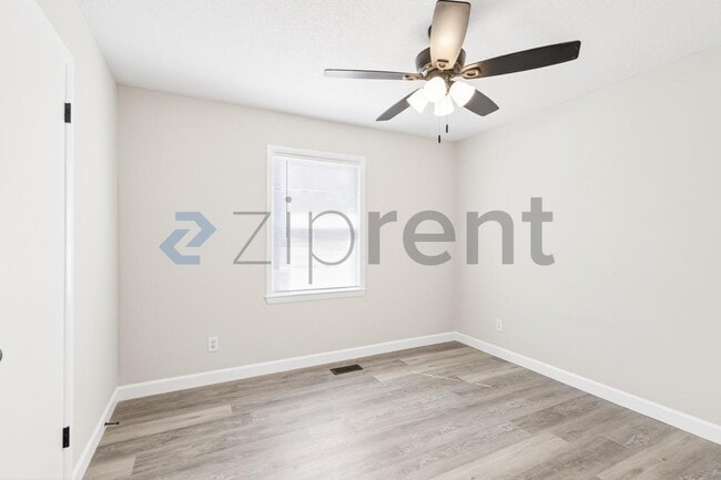 Building Photo - 318 Nugget Ct