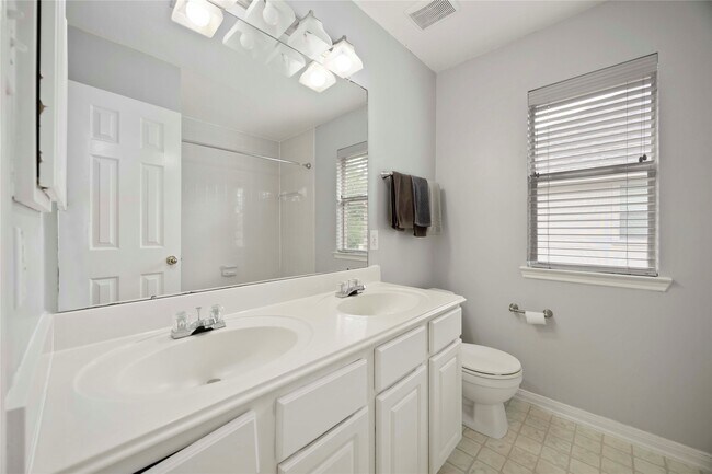 Building Photo - 13611 Delacey Ln