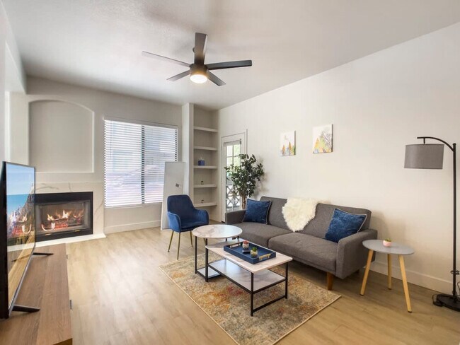 Primary Photo - 15608 N 71st St