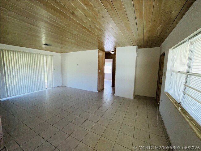 Building Photo - 1406 Citrus Ave