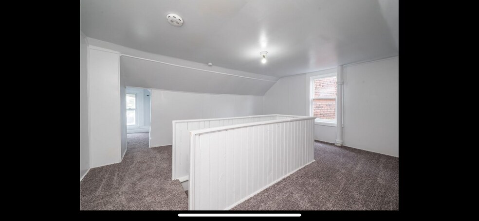 Building Photo - 59 Greenbush St