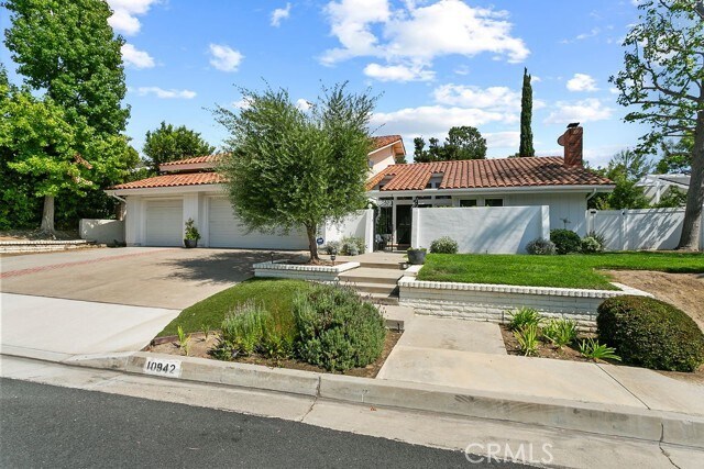 Primary Photo - 10942 Harrogate Pl