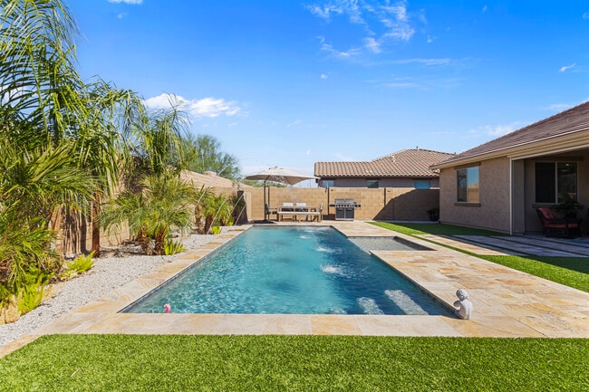 Building Photo - 18456 W Brookwood Dr