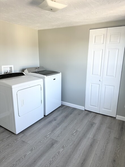 Laundry Room - 34 Morse St