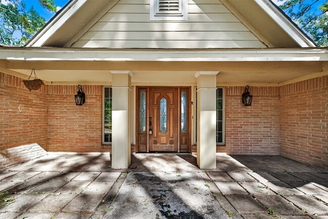 Building Photo - 1810 Indian Shores Rd