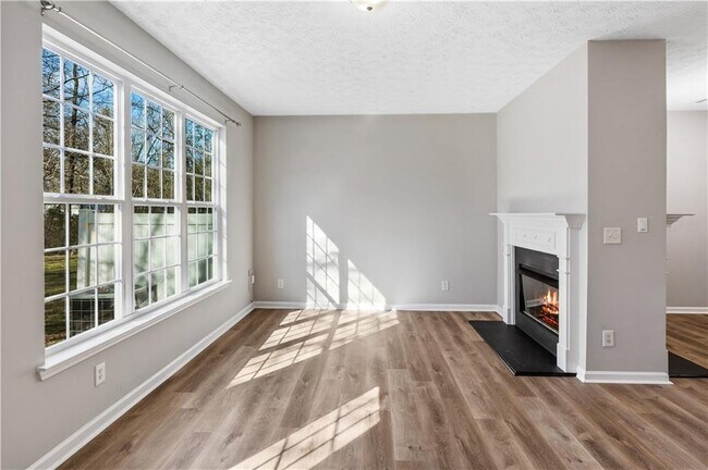 Building Photo - 4963 Vireo Dr