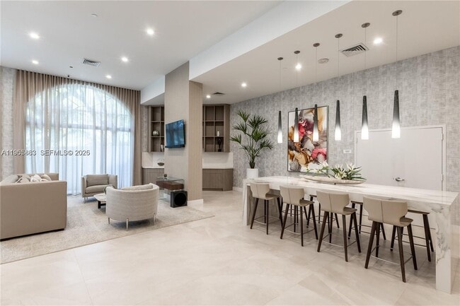 Building Photo - 3640 Yacht Club Dr